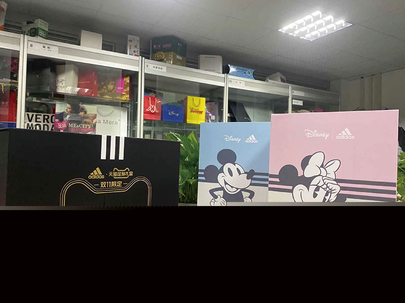 05-adidas-定制禮盒-01