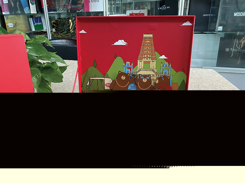 02-羅紋繩手提翻蓋式黑色海棉內(nèi)嵌禮盒-01